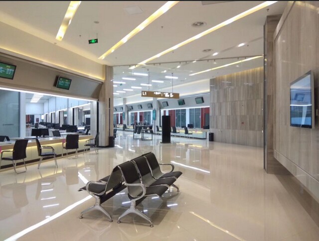 泰州興化市政務(wù)服務(wù)中心200窗口液晶叫號系統(tǒng)、PAD評價系統(tǒng)、觸摸查詢系統(tǒng)、自